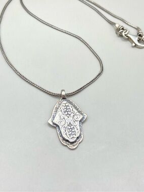 Silpada Sterling Silver Hamsa Necklace N1712